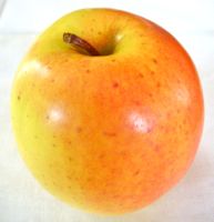 Mutsu apples can range in color from green to yellow. (Bar Lois Weeks photo)