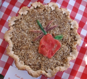  2013 Great New England Apple Pie Contest. (Russell Steven Powell photo)